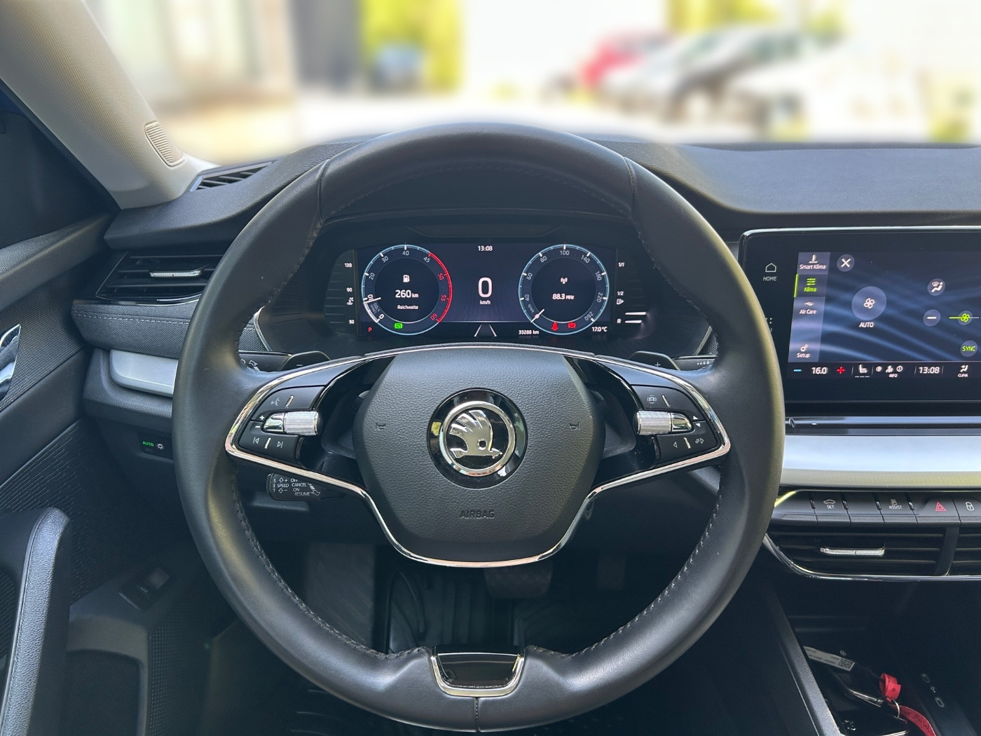 SKODA Octavia Combi 2.0 TDI DSG Style LED NAVI RFK SHZ Bild 8