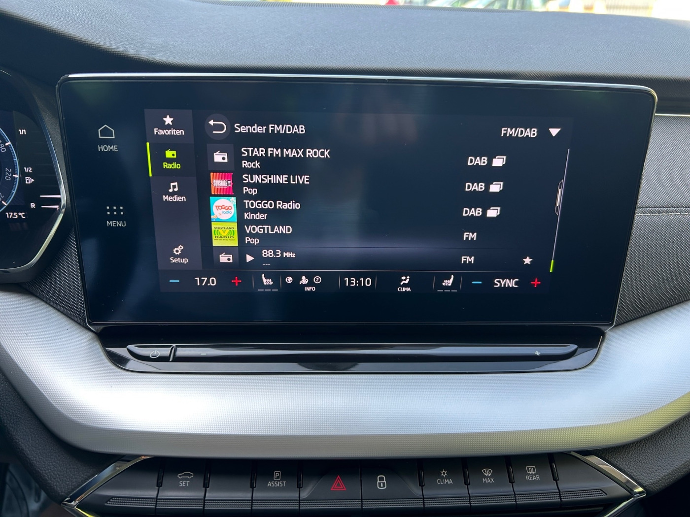 SKODA Octavia Combi 2.0 TDI DSG Style LED NAVI RFK SHZ Bild 15