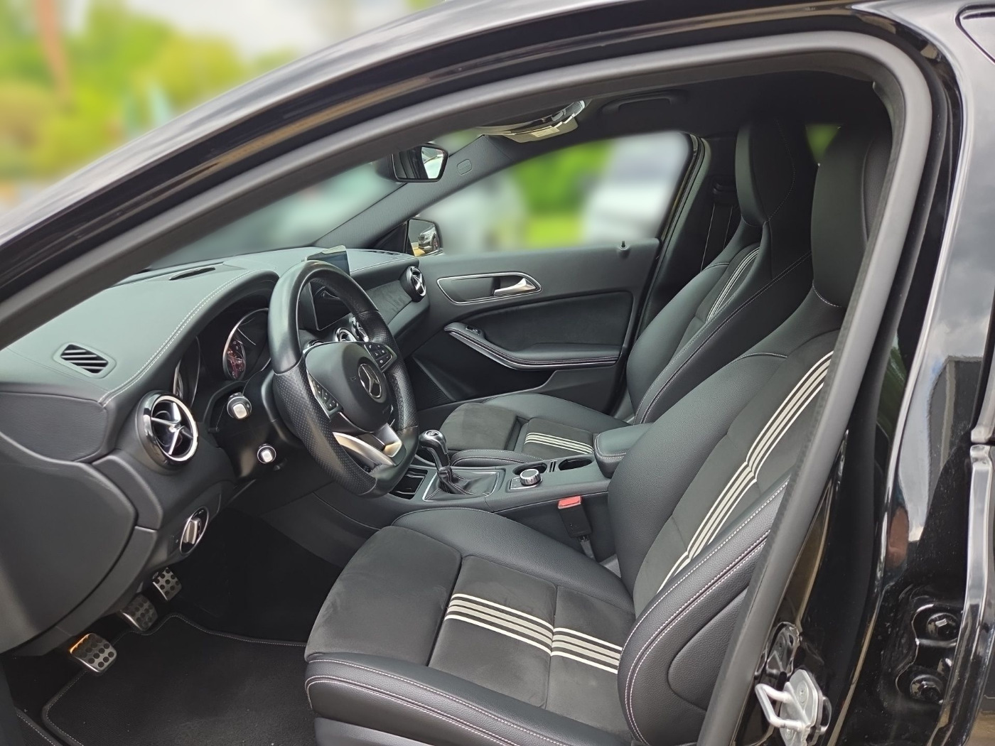 MERCEDES-BENZ A 180 AMG DAB KEY LED NAVI NIGHT PDC SHZ TOUCH Bild 7