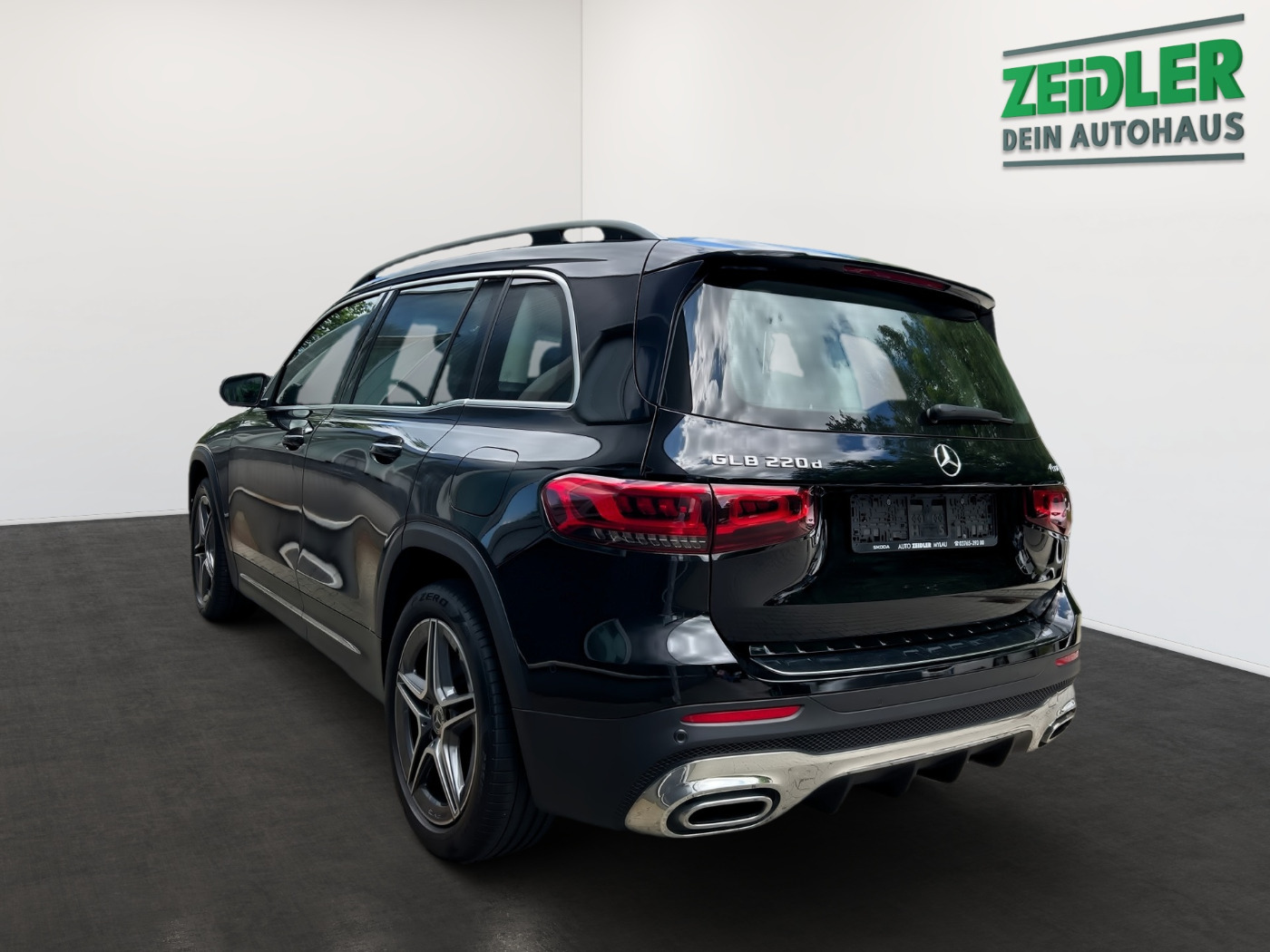 MERCEDES-BENZ GLB 220 d 4Matic AMG DAB KA LED MBUX NAVI RFK SHZ Bild 4