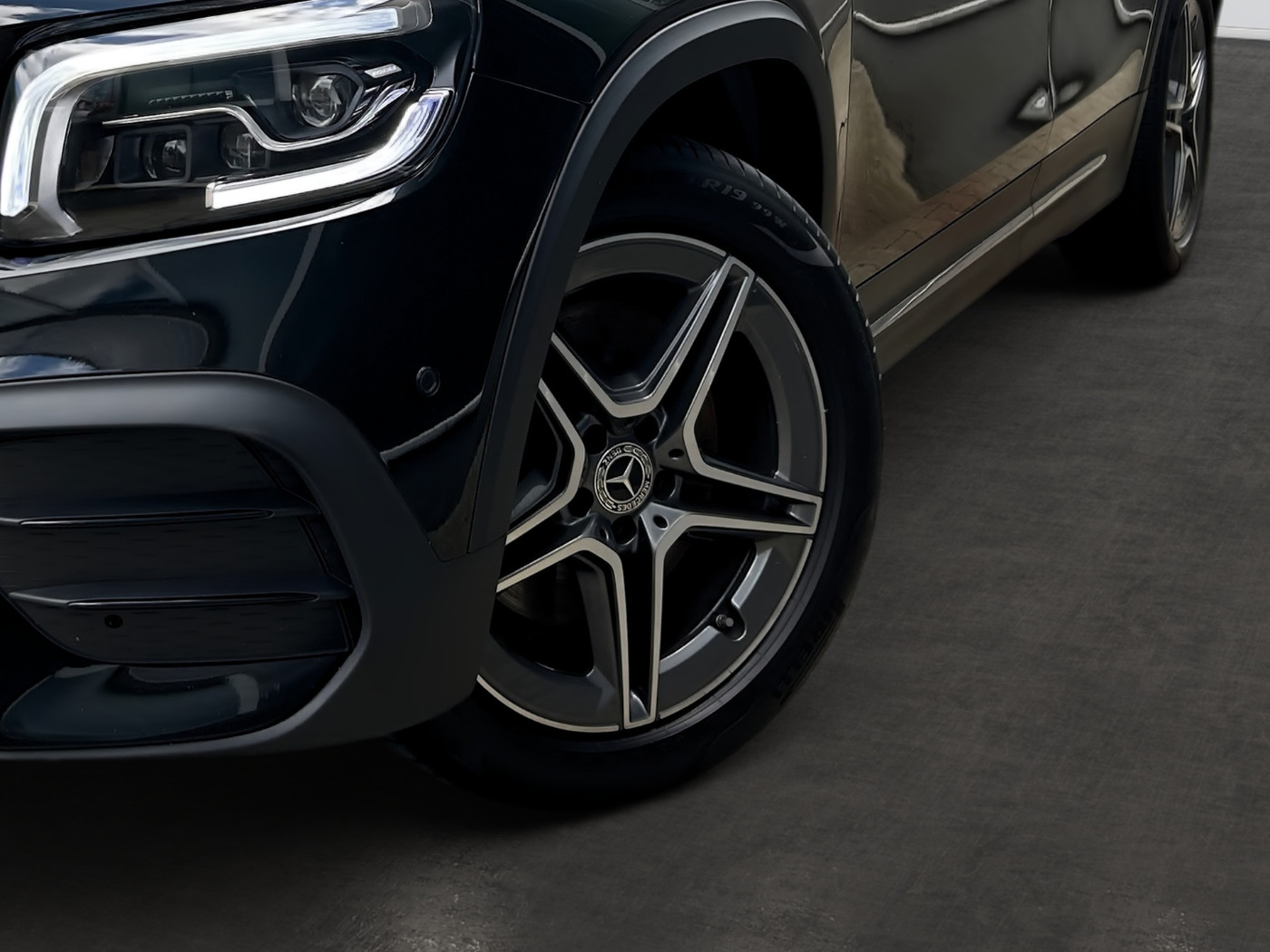MERCEDES-BENZ GLB 220 d 4Matic AMG DAB KA LED MBUX NAVI RFK SHZ Bild 6
