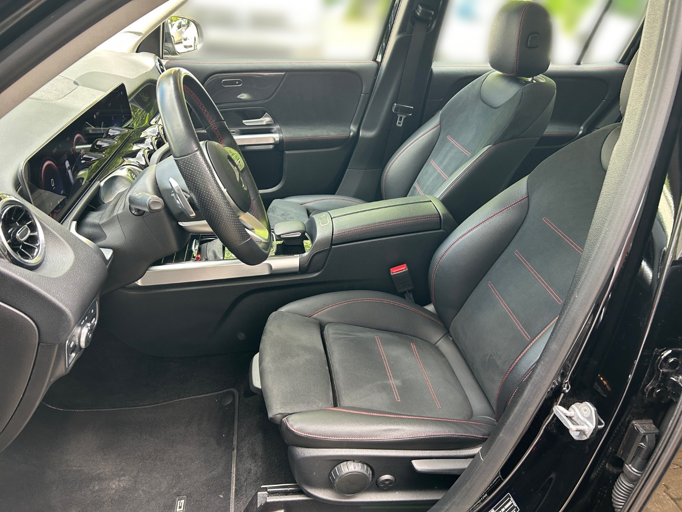 MERCEDES-BENZ GLB 220 d 4Matic AMG DAB KA LED MBUX NAVI RFK SHZ Bild 7