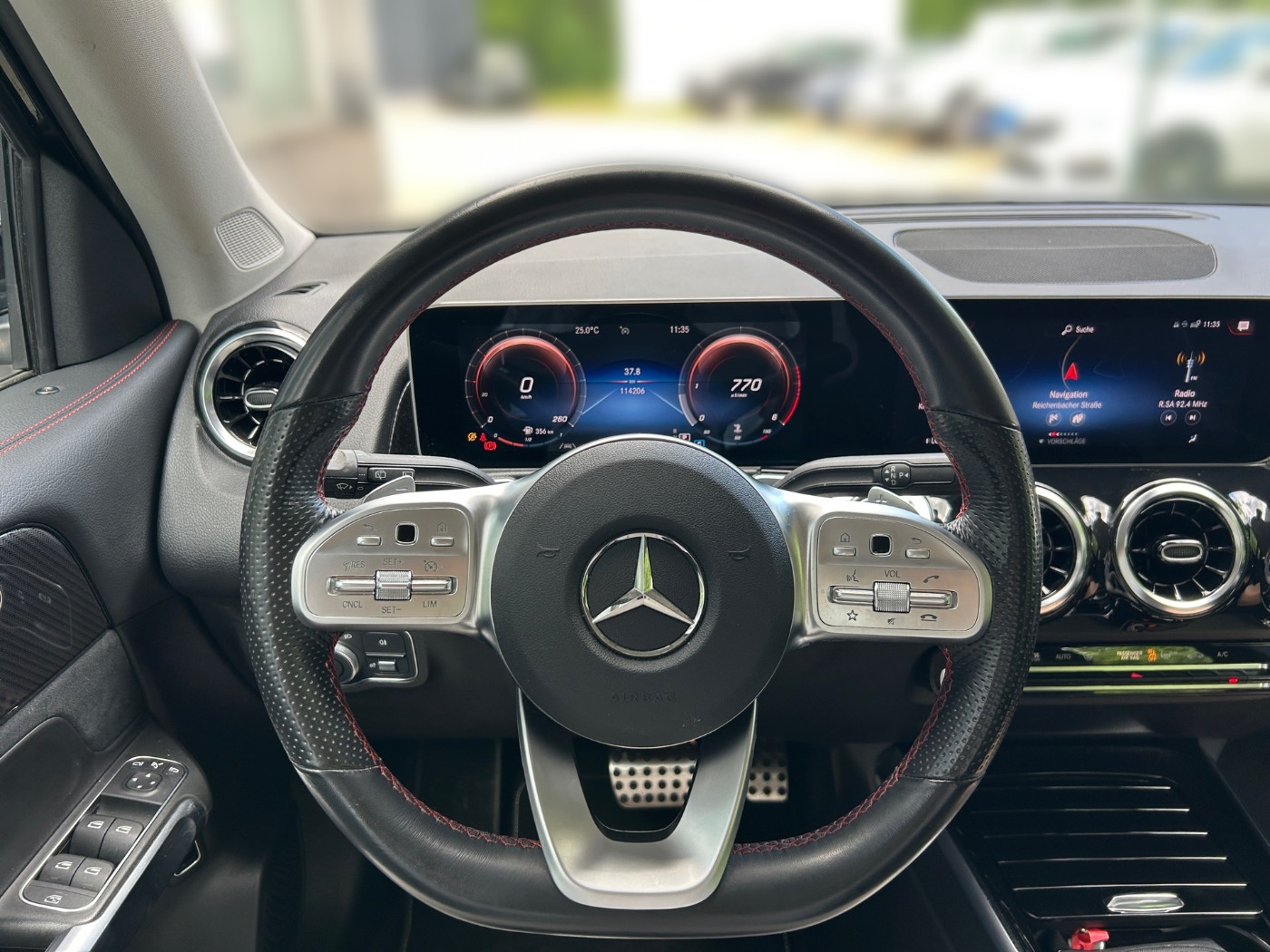 MERCEDES-BENZ GLB 220 d 4Matic AMG DAB KA LED MBUX NAVI RFK SHZ Bild 8