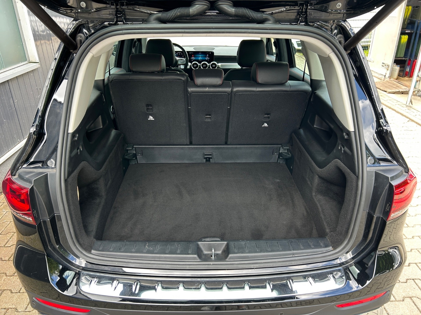 MERCEDES-BENZ GLB 220 d 4Matic AMG DAB KA LED MBUX NAVI RFK SHZ Bild 12