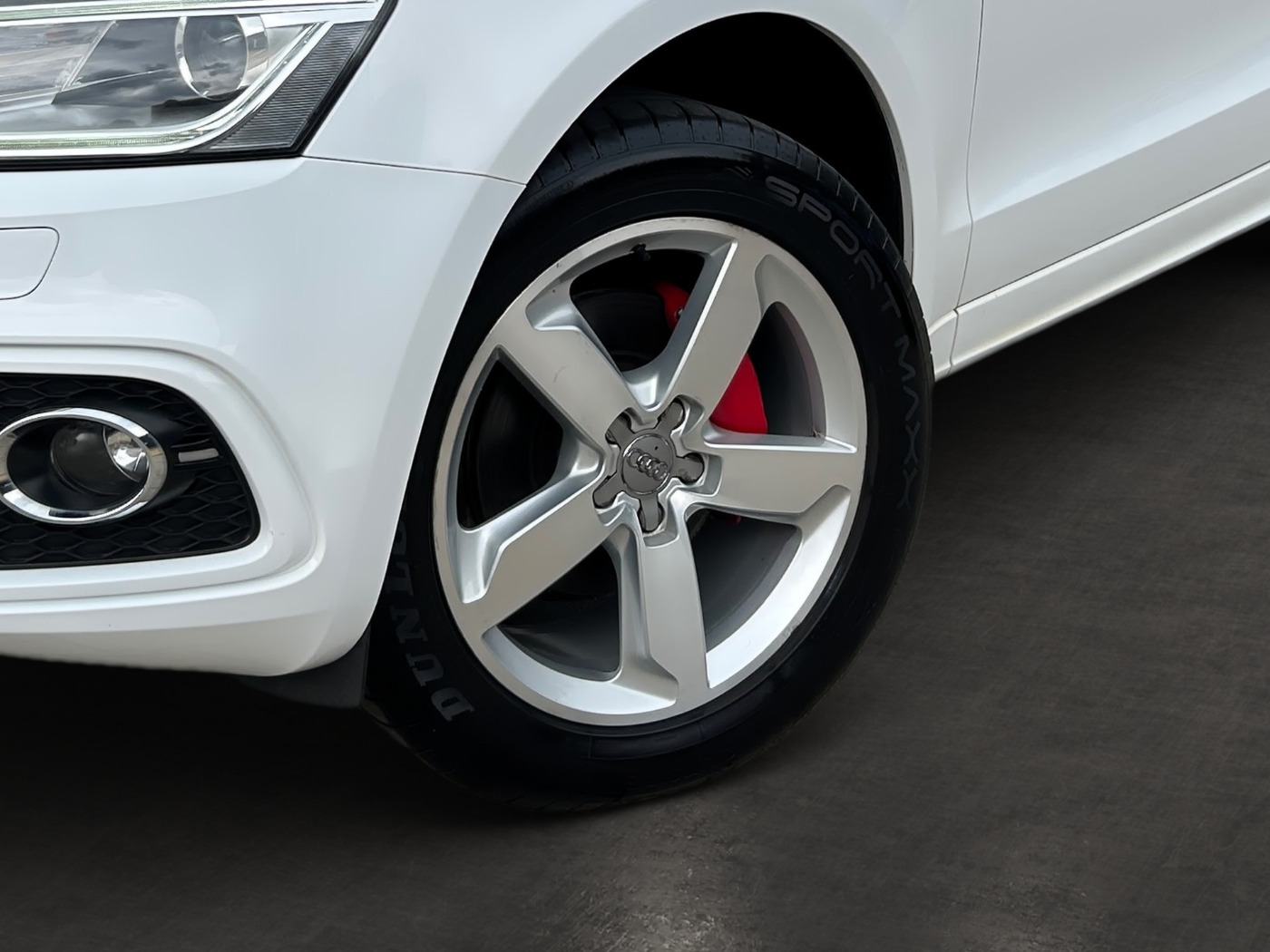 Audi Q5 2.0 TDI quattro S-Line AHK NAVI PDC SHZ XENON Bild 6