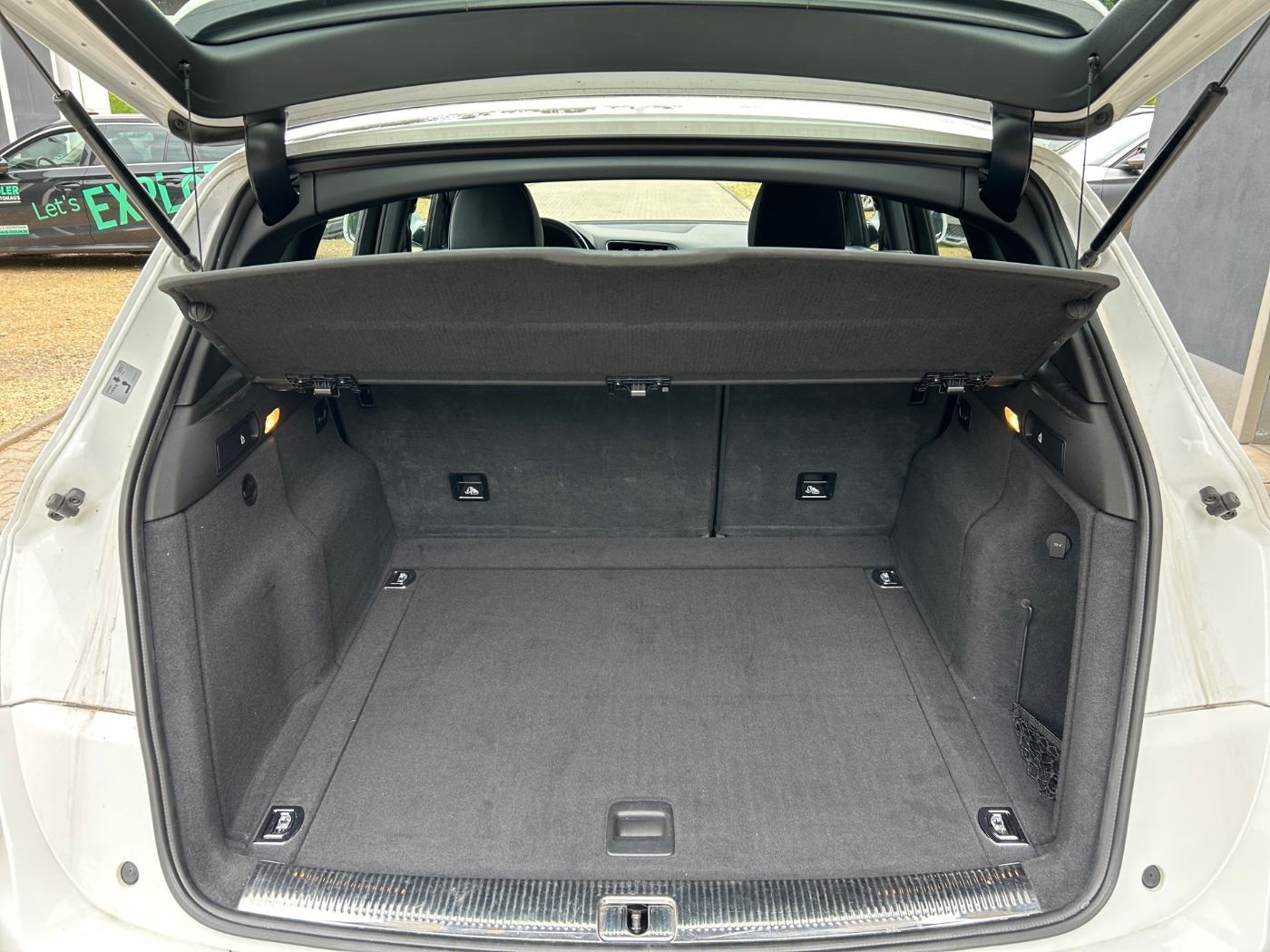 Audi Q5 2.0 TDI quattro S-Line AHK NAVI PDC SHZ XENON Bild 11