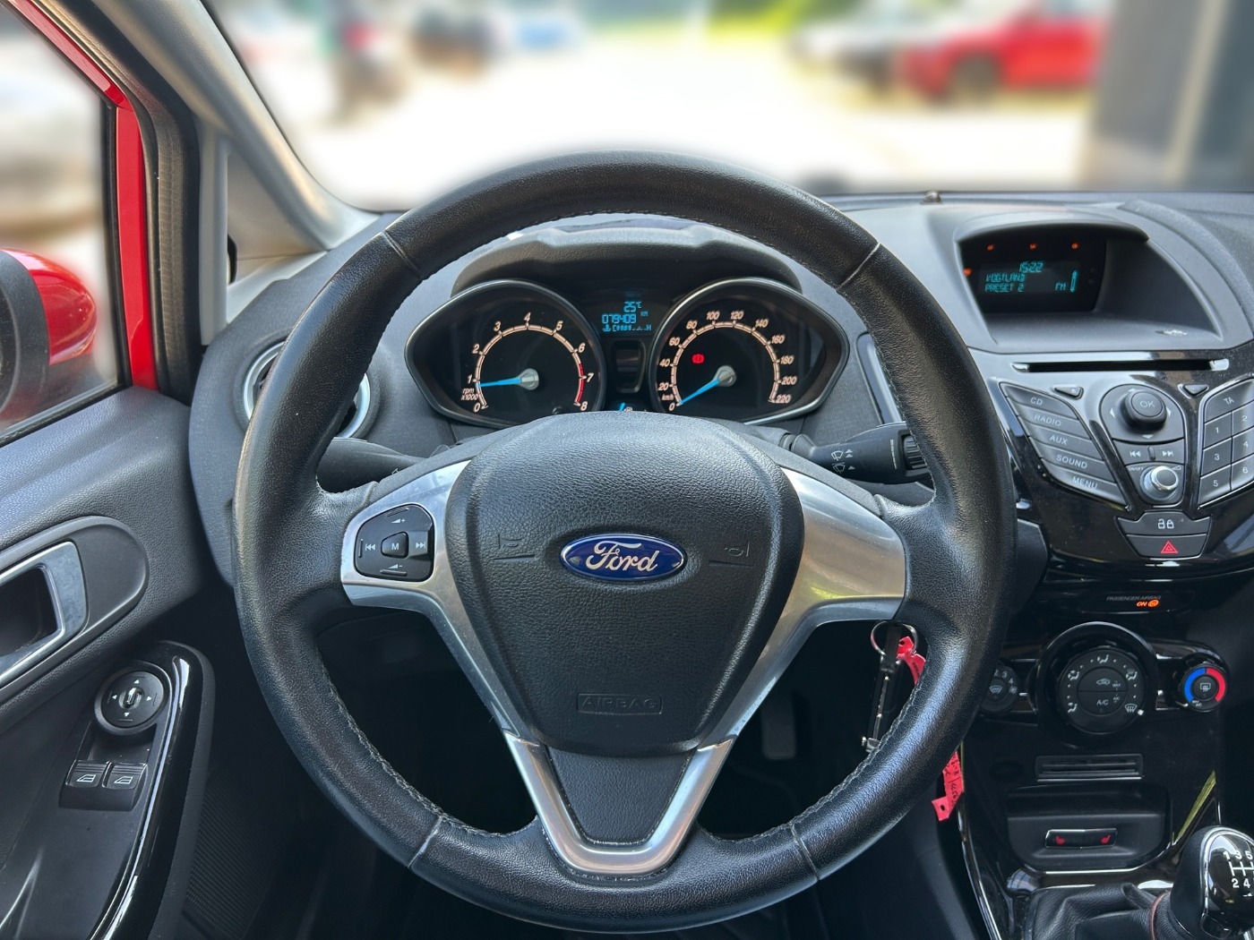 FORD Fiesta 1.25 Titanium ALU KLIMA NEBEL SHZ W-PAKET Bild 8