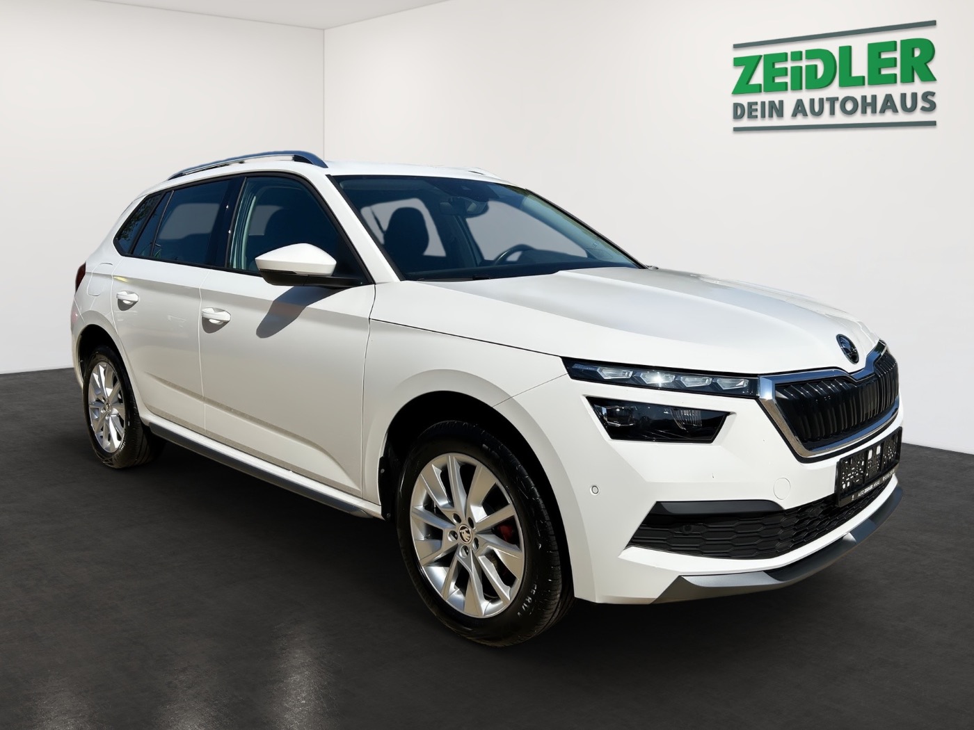 SKODA Kamiq 1.5 TSI DSG Style AHK DAB KEY LED NAVI SHZ Bild 2