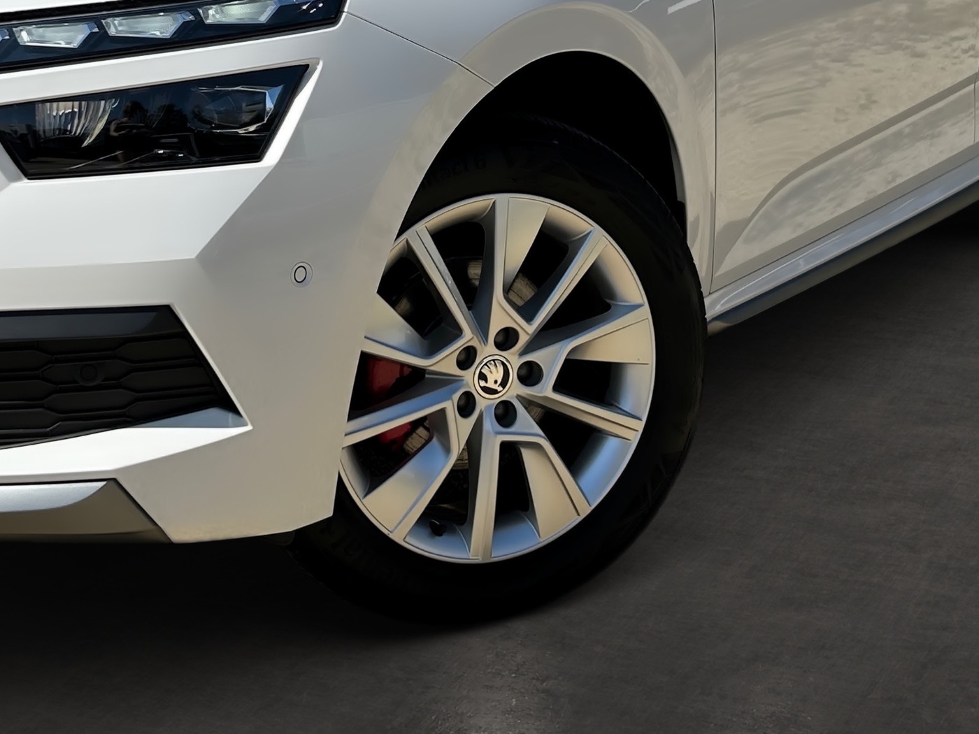 SKODA Kamiq 1.5 TSI DSG Style AHK DAB KEY LED NAVI SHZ Bild 6
