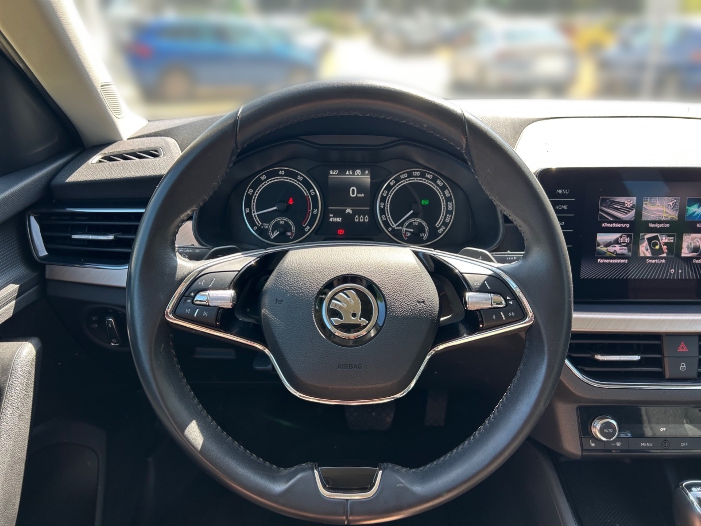SKODA Kamiq 1.5 TSI DSG Style AHK DAB KEY LED NAVI SHZ Bild 8