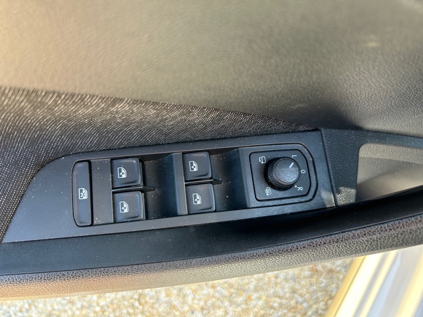 SKODA Kamiq 1.5 TSI DSG Style AHK DAB KEY LED NAVI SHZ Bild 14