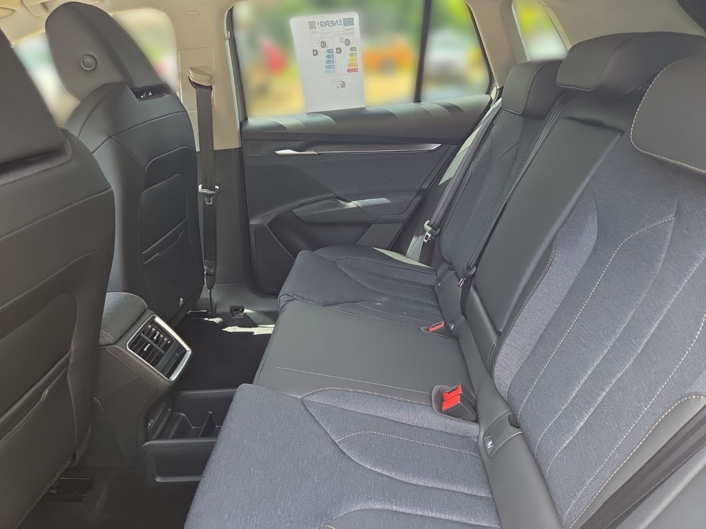 SKODA Elroq 60 Loft DAB KA LHZ NAVI MATRIX RFK SHZ VC Bild 11