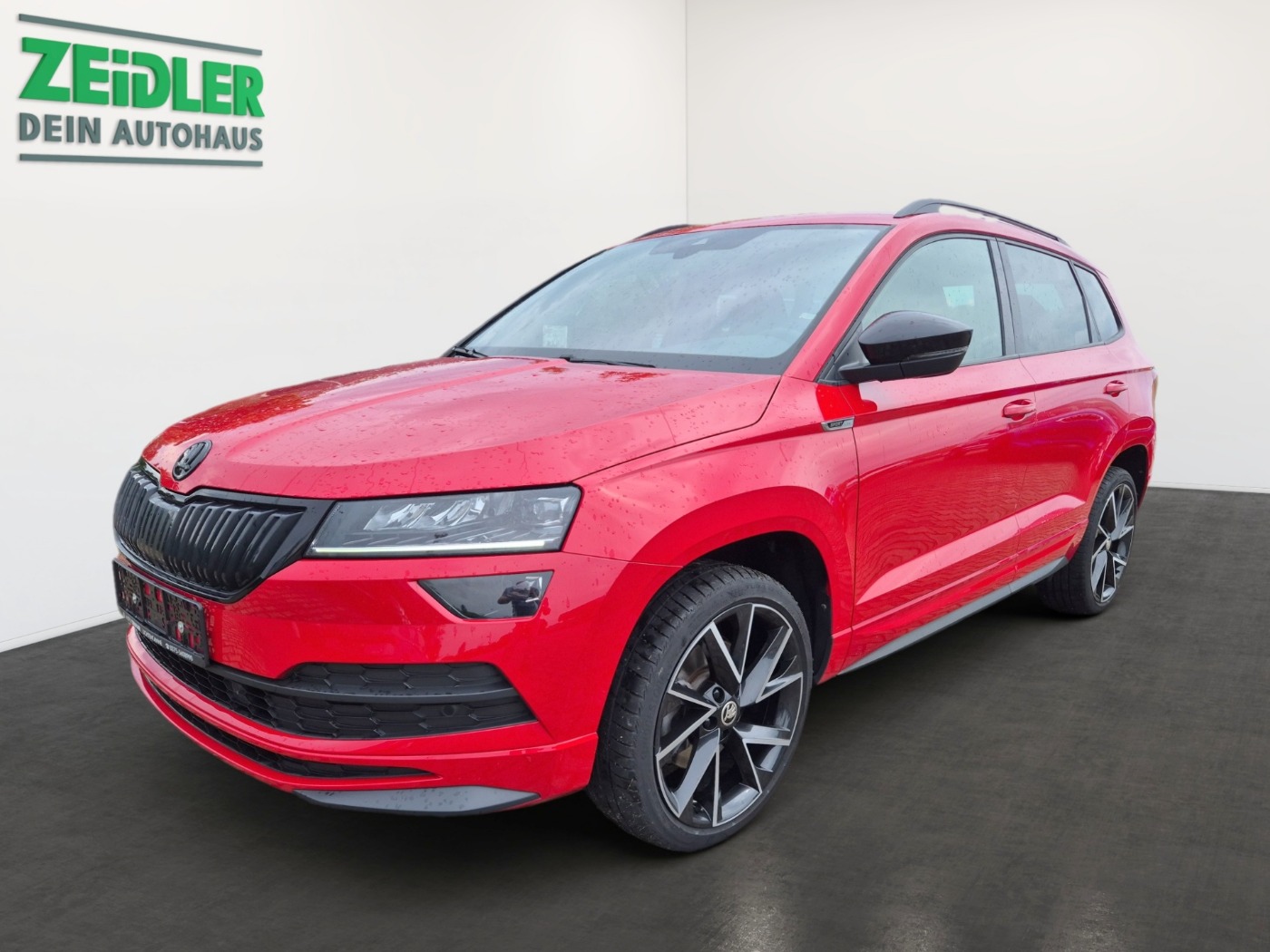 SKODA Karoq 1.5 TSI ACT Sportline ACC DAB LED NAVI SHZ