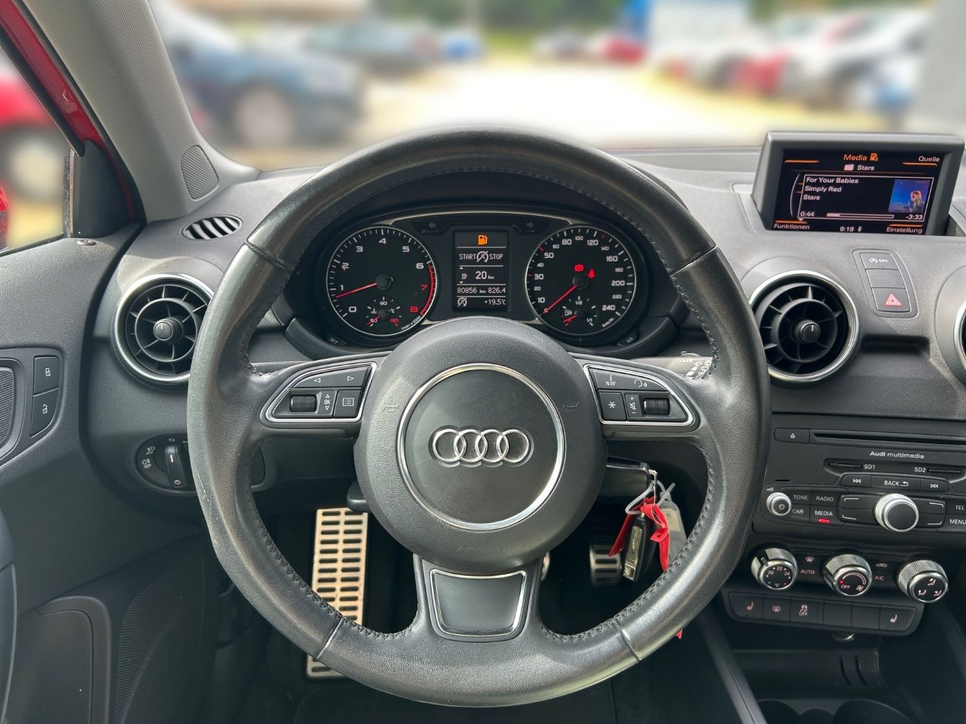 Audi A1 1.4 TFSI Attraction ALU KA NEBEL PDC SHZ Bild 8