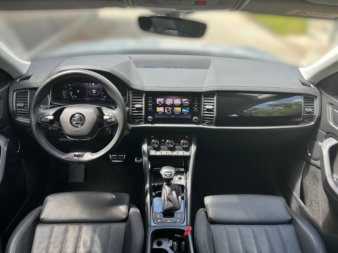 SKODA Kodiaq 2.0 TDI DSG 4x4 L&amp;K ACC MATRIX NAVI STHZ Bild 5