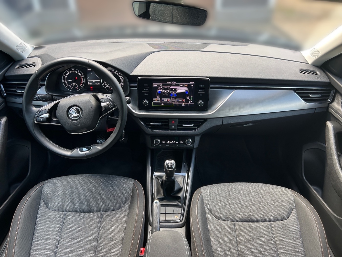 SKODA Kamiq 1.0 TSI Clever DAB KA LED LM PDC SHZ TOUCH Bild 10