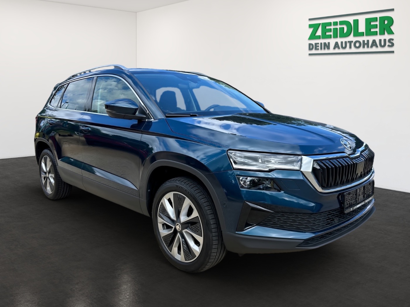 SKODA Karoq 1.5 TSI ACT DSG Style AHK ACC MATRIX Bild 2