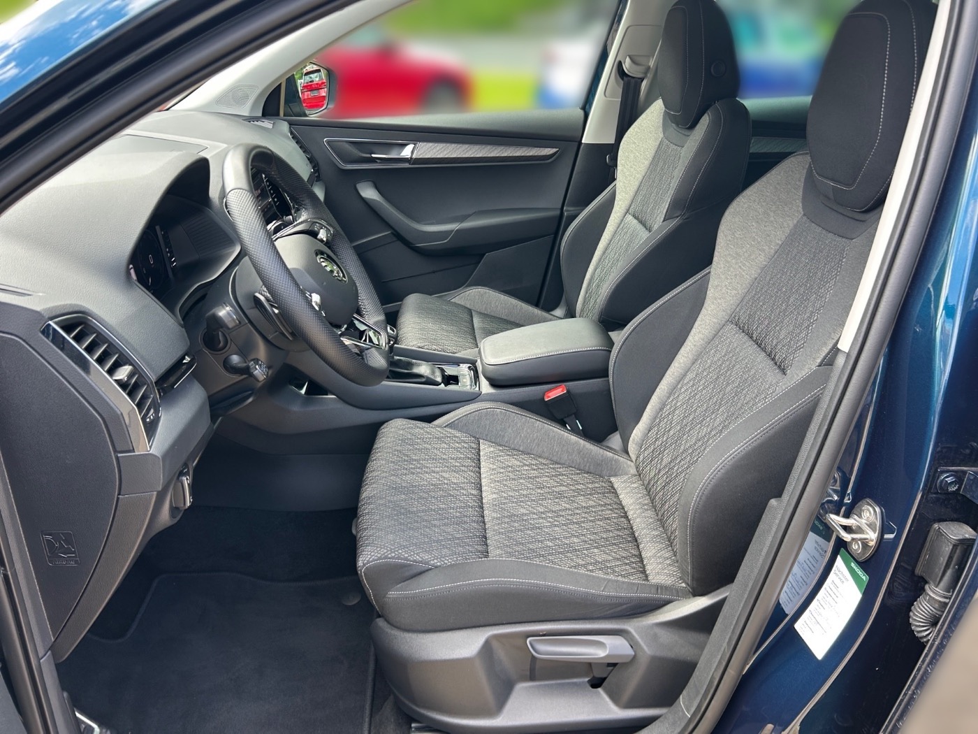 SKODA Karoq 1.5 TSI ACT DSG Style AHK ACC MATRIX Bild 5