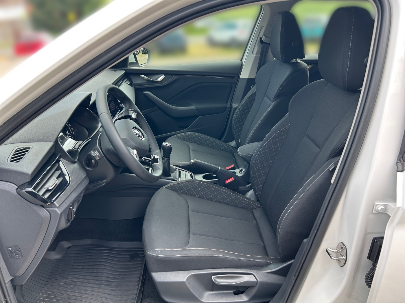 SKODA Kamiq 1.0 TSI Ambition DAB KA LED LHZ LM PDC SHZ Bild 7