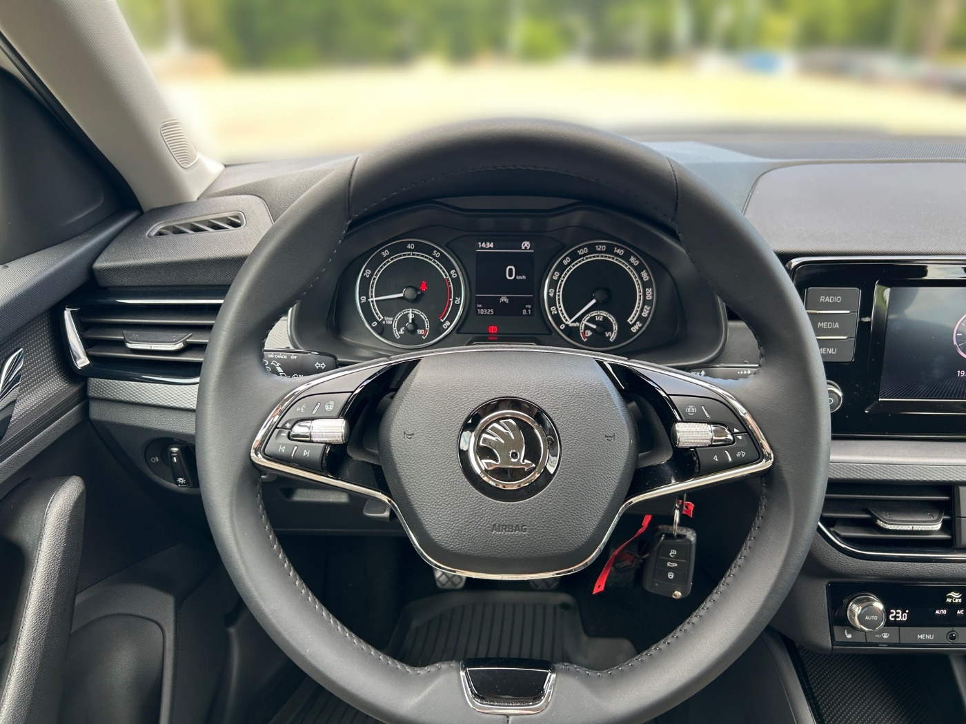 SKODA Kamiq 1.0 TSI Ambition DAB KA LED LHZ LM PDC SHZ Bild 8