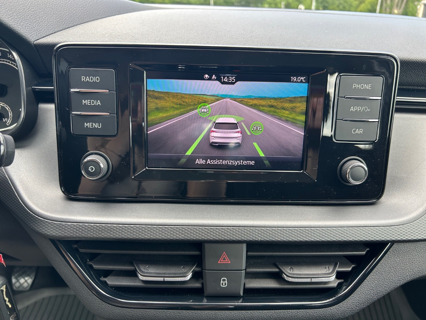 SKODA Kamiq 1.0 TSI Ambition DAB KA LED LHZ LM PDC SHZ Bild 13