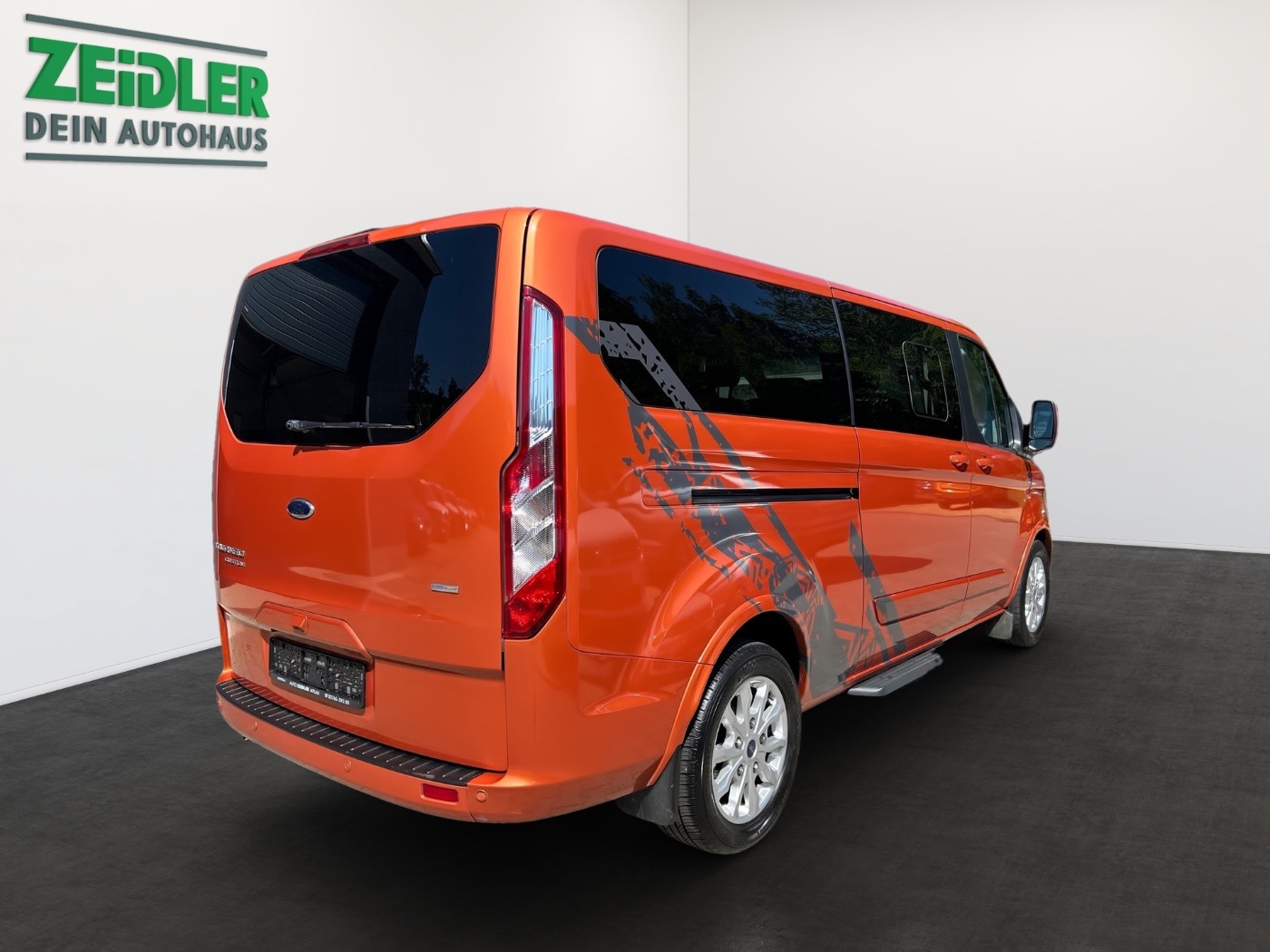 FORD Tourneo Custom 2.0 TDCi L2 Titanium 8-Sitze Bild 3