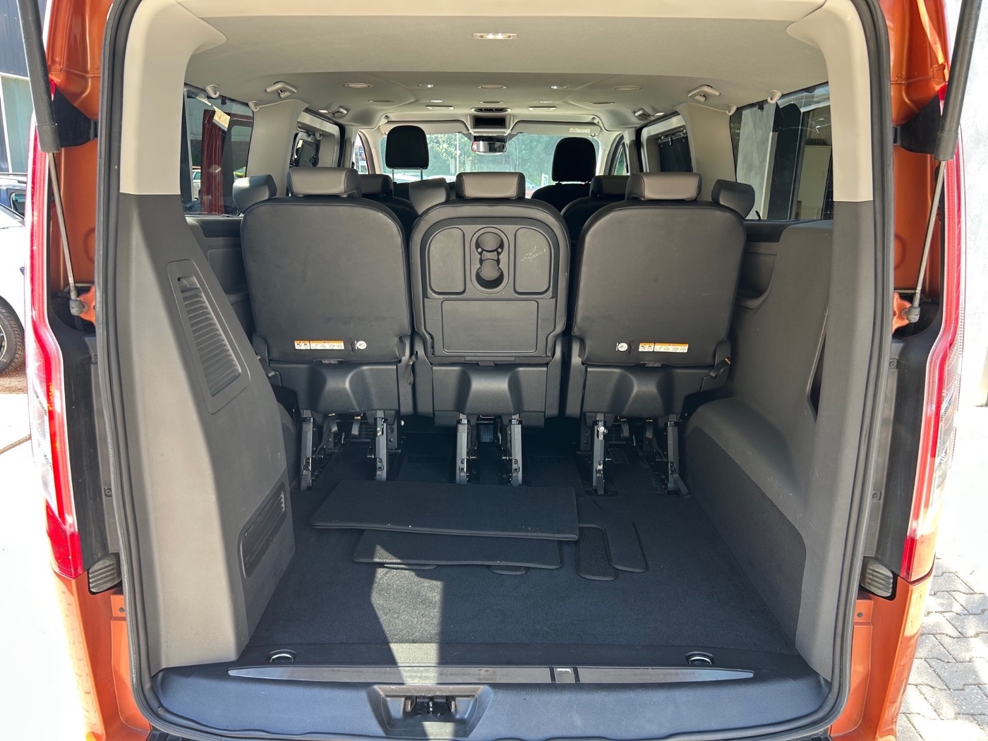FORD Tourneo Custom 2.0 TDCi L2 Titanium 8-Sitze Bild 13