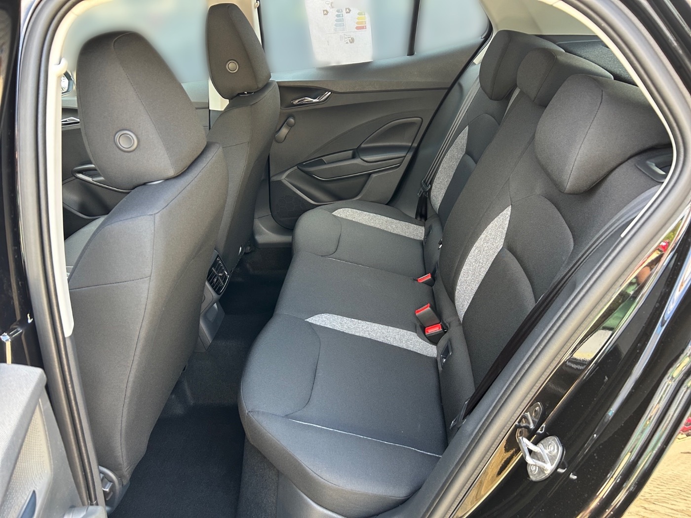 SKODA Fabia 1.0 TSI Essence DAB LED LM NEBEL PDC SHZ Bild 11