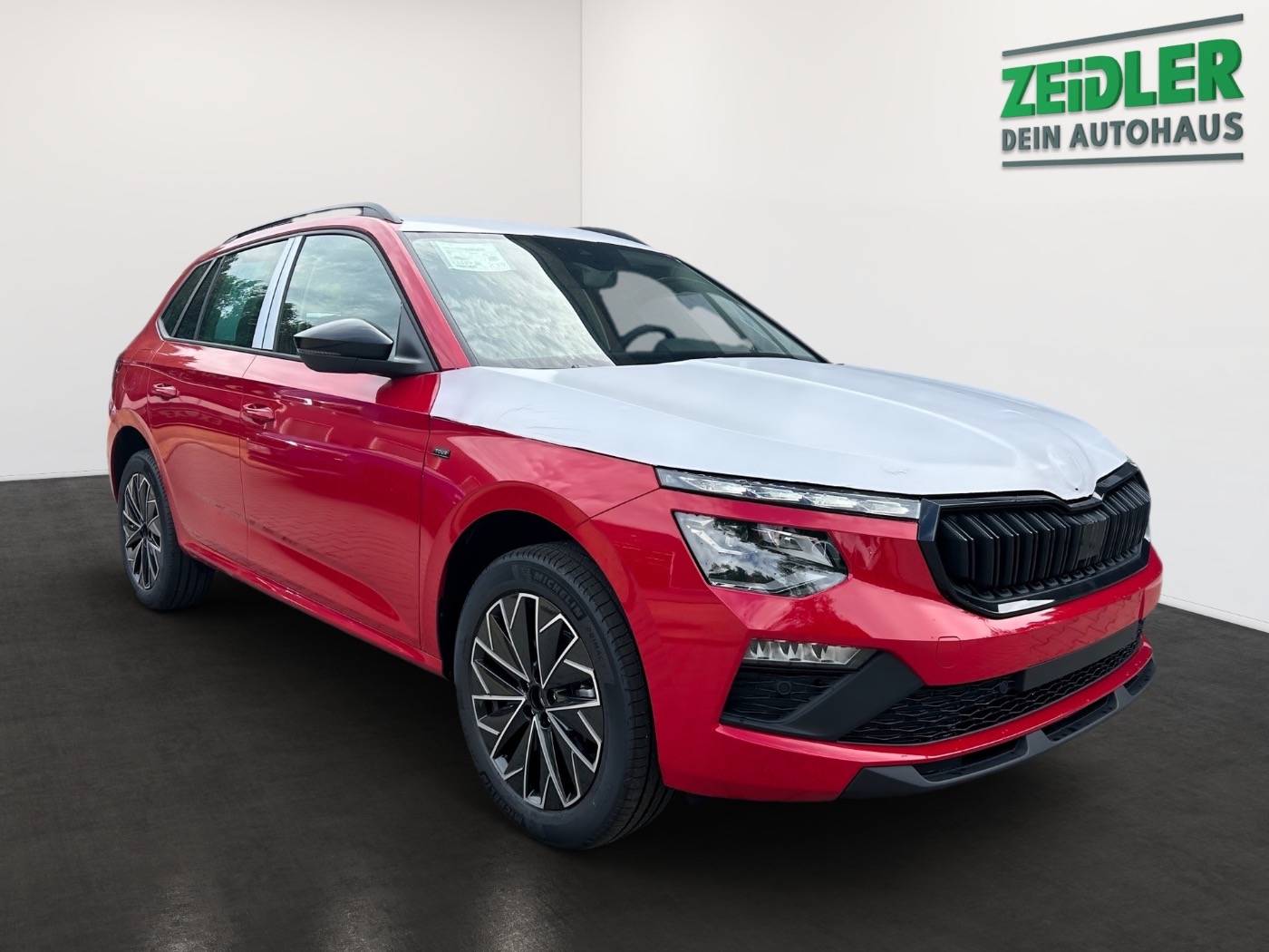 SKODA Kamiq 1.0 TSI Selection AHK DAB LED NAVI PDC SHZ Bild 2