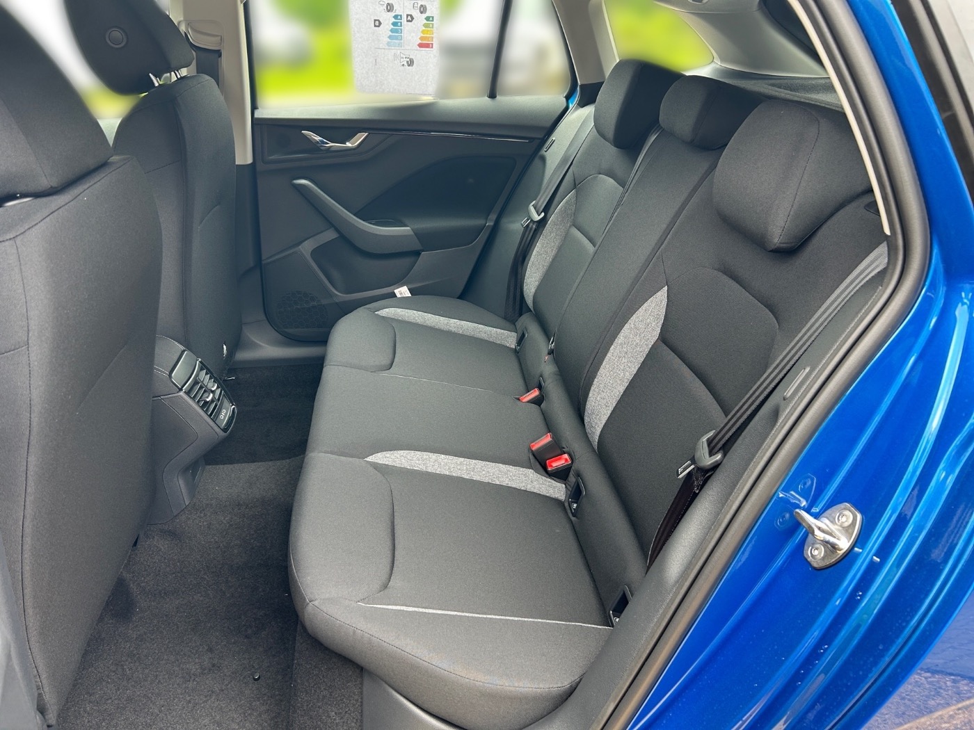 SKODA Scala 1.0 TSI Essence DAB LED LM PDC SHZ VC VZE Bild 5