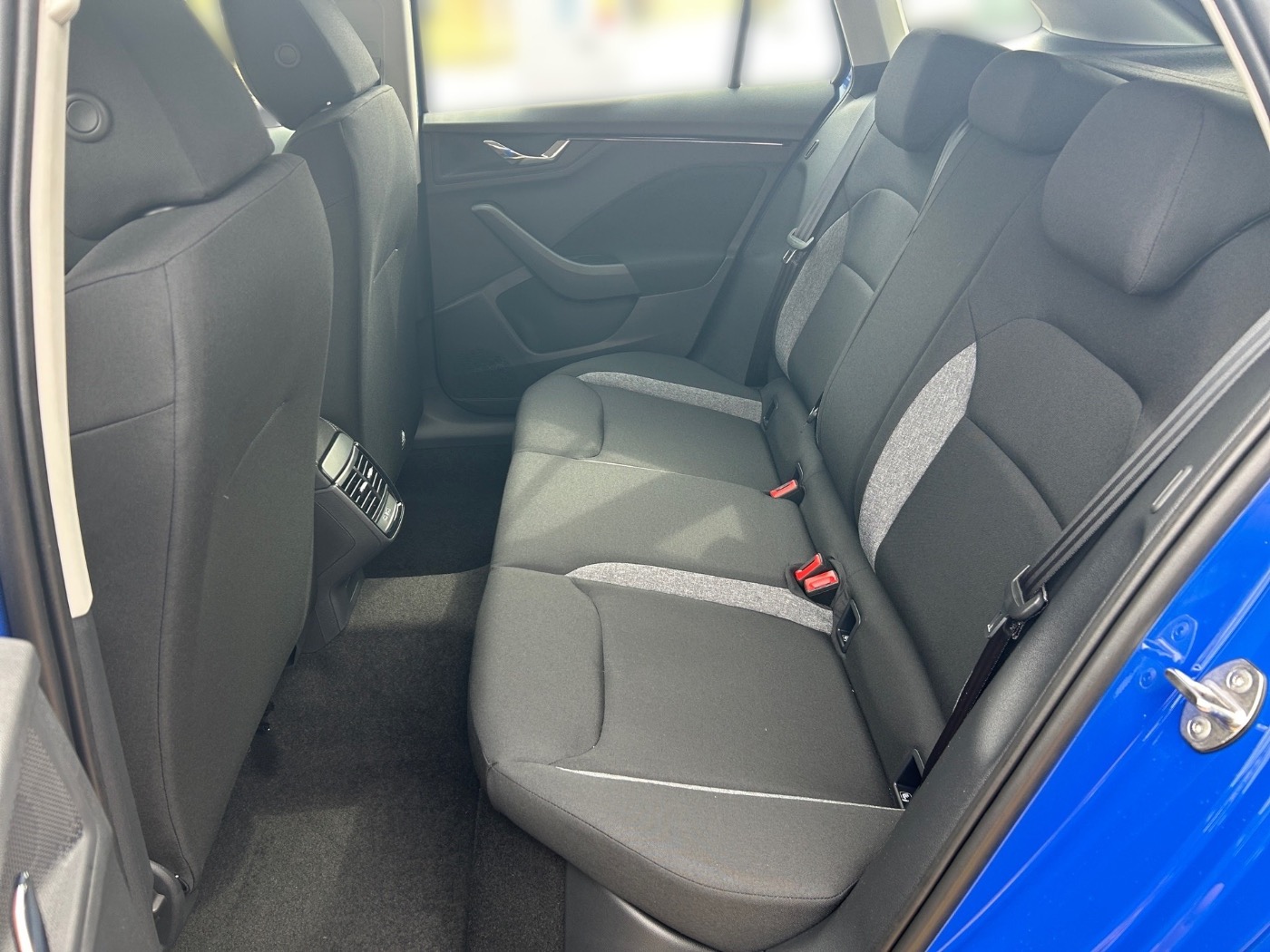 SKODA Scala 1.0 TSI Essence DAB LED NEBEL PDC SHZ VC Bild 11
