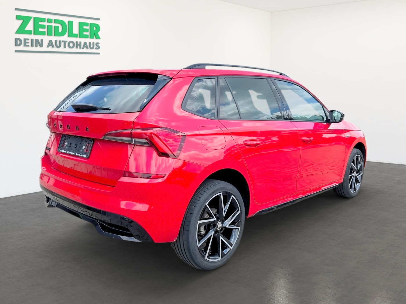 SKODA Kamiq 1.0 TSI DSG Monte Carlo ACC NAVI PANO SHZ Bild 3