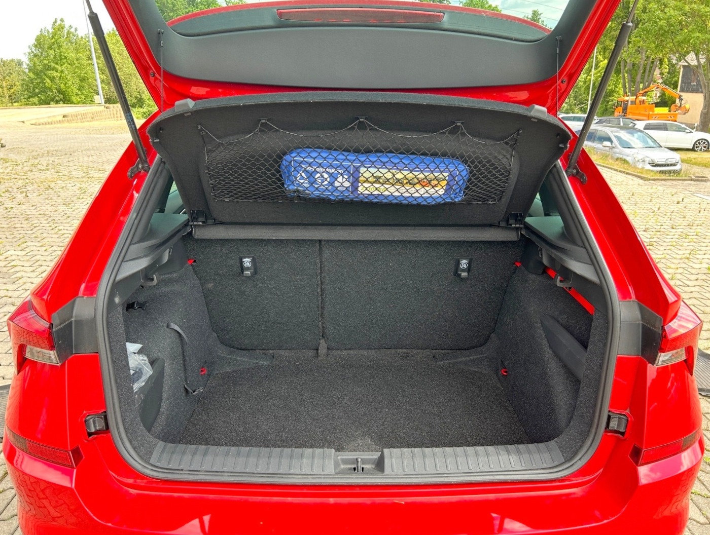 SKODA Kamiq 1.0 TSI DSG Monte Carlo ACC NAVI PANO SHZ Bild 12