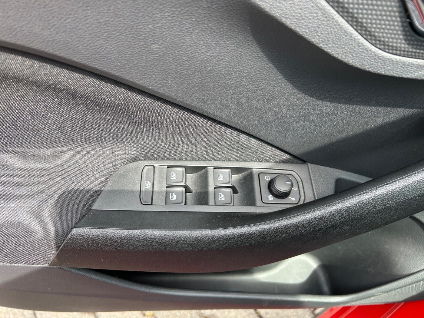 SKODA Kamiq 1.0 TSI DSG Monte Carlo ACC NAVI PANO SHZ Bild 17
