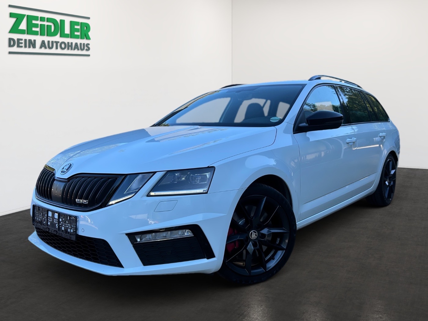SKODA Octavia Combi 2.0 TSI RS AHK KA LED PDC SHZ TOUCH