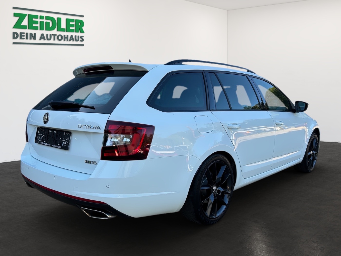 SKODA Octavia Combi 2.0 TSI RS AHK KA LED PDC SHZ TOUCH Bild 3