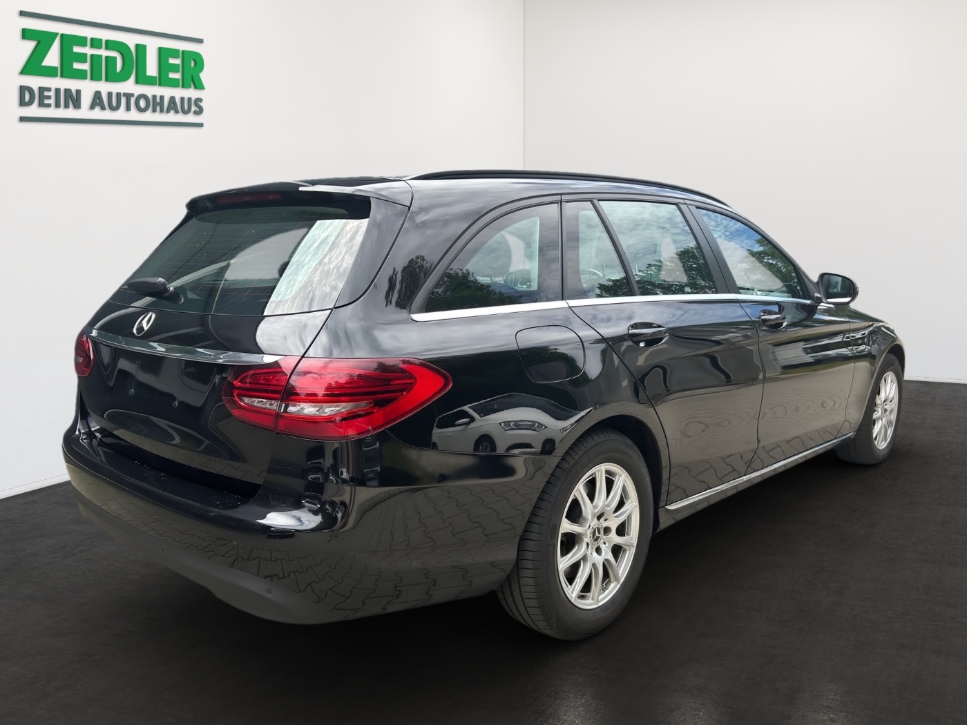 MERCEDES-BENZ C 200 d T-Modell 9G AHK ACC HUD LED NAVI RFK SHZ Bild 3