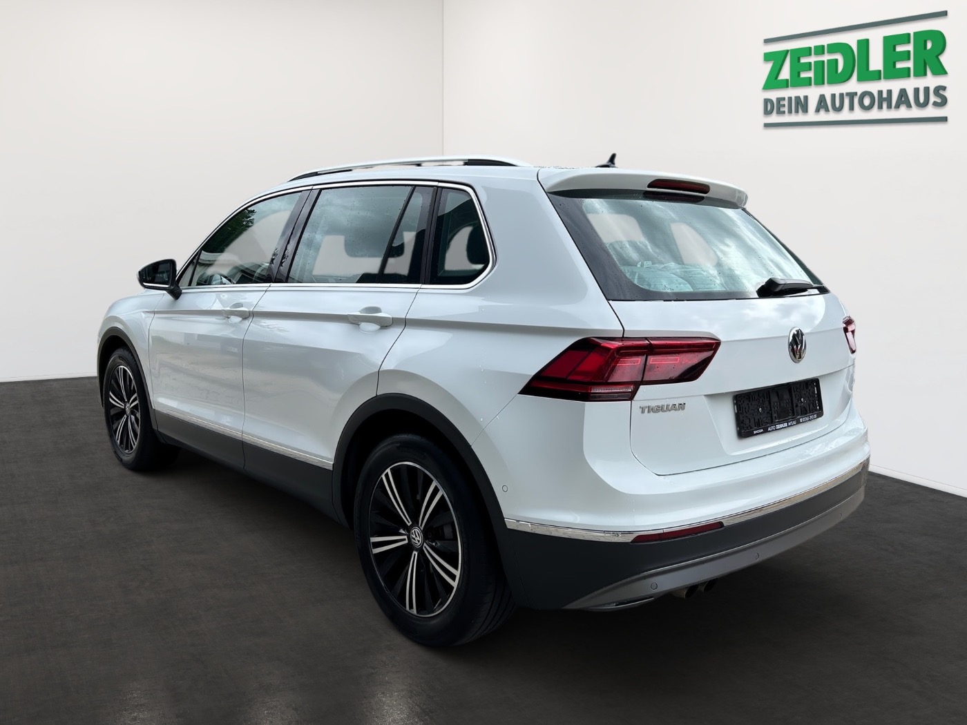 VW Tiguan 1.5 TSI DSG Highline ACCParkAss.ErgoActive Bild 4