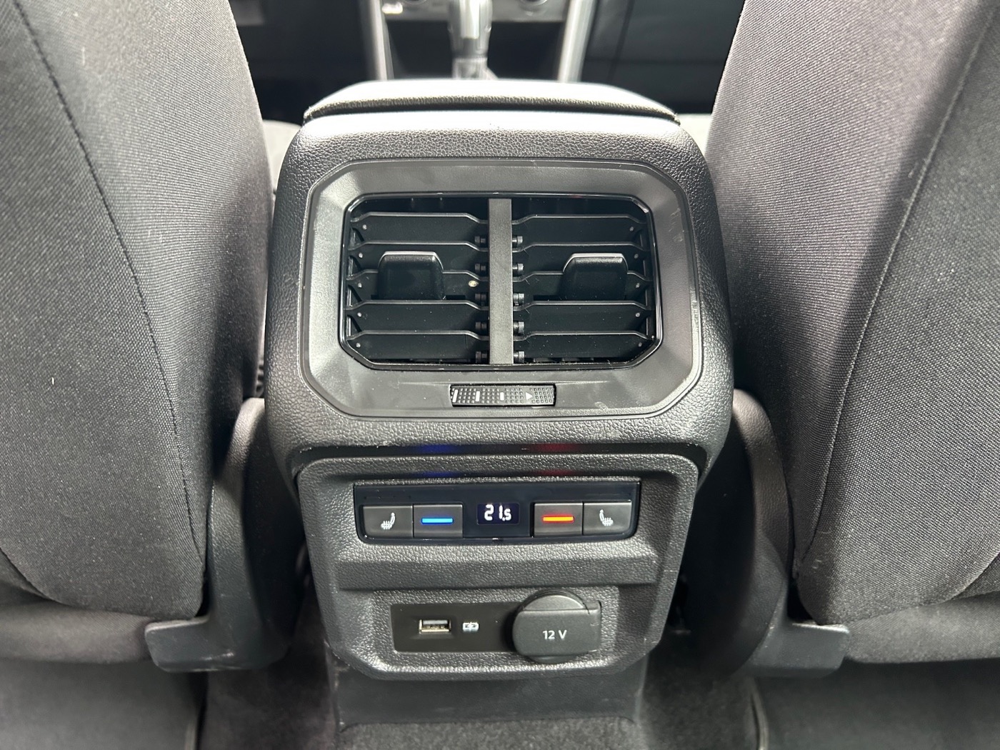 VW Tiguan 1.5 TSI DSG Highline ACCParkAss.ErgoActive Bild 13