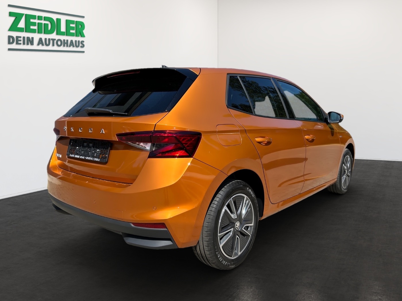 Skoda Fabia 1.0 TSI Tour LED Klima Navi PDC LM SHZ Bild 3