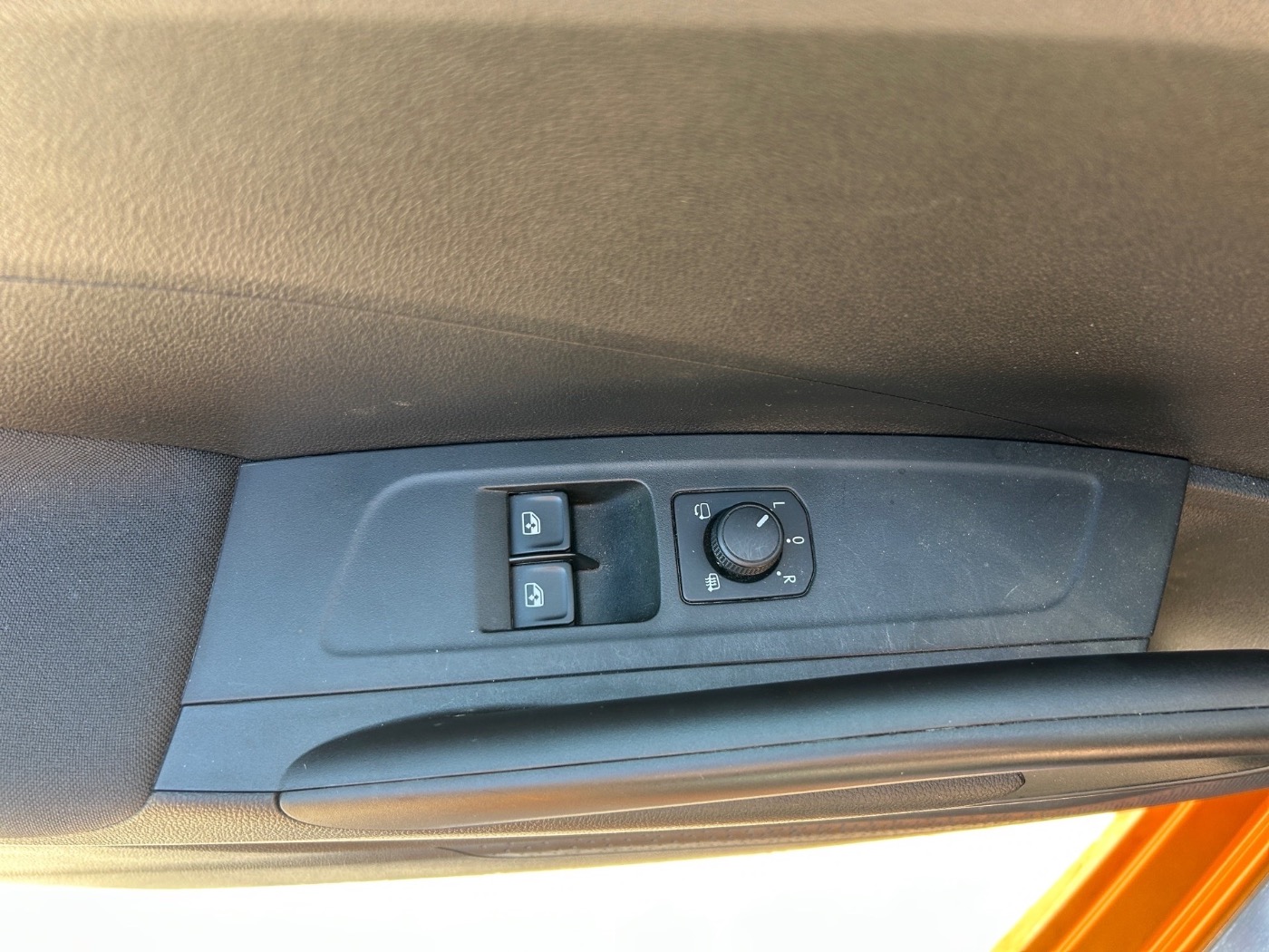 Skoda Fabia 1.0 TSI Tour LED Klima Navi PDC LM SHZ Bild 16