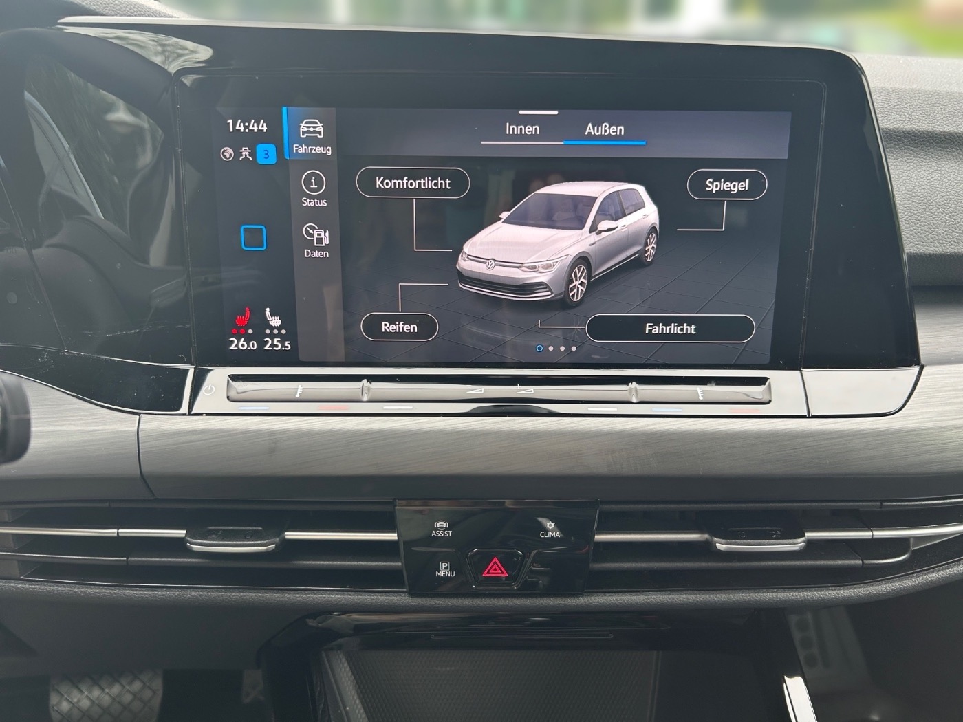 VW Golf VIII 1.5 eTSI Style Navi Parklenk. AHK ACC Bild 9