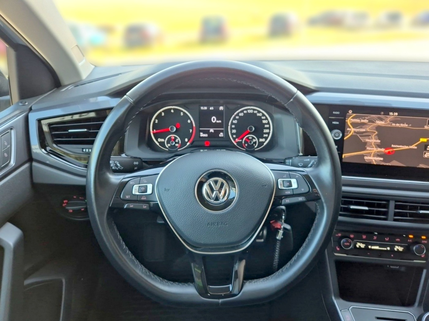 VW Polo VI 1.0 TSI IQ.DRIVE Navi Kam. ParkAss ACC Bild 11