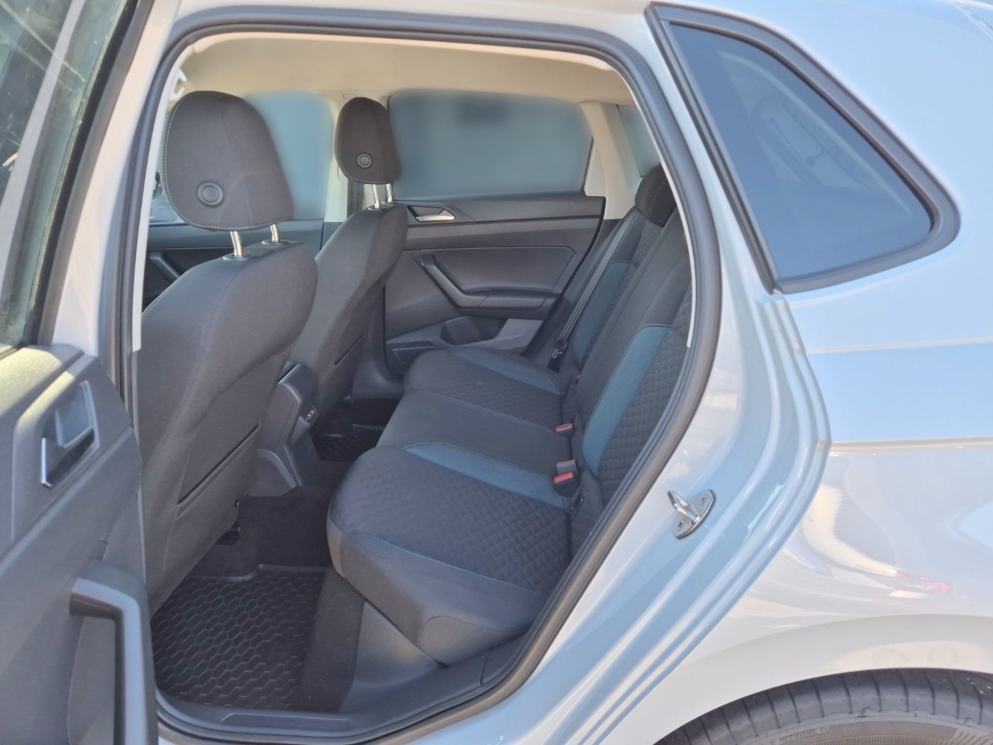 VW Polo VI 1.0 TSI IQ.DRIVE Navi Kam. ParkAss ACC Bild 8