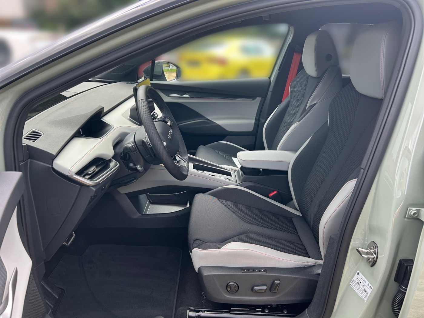 SKODA Elroq 85 Lodge Navi Kam. ParkAss 2xKlima ACC AUT Bild 7