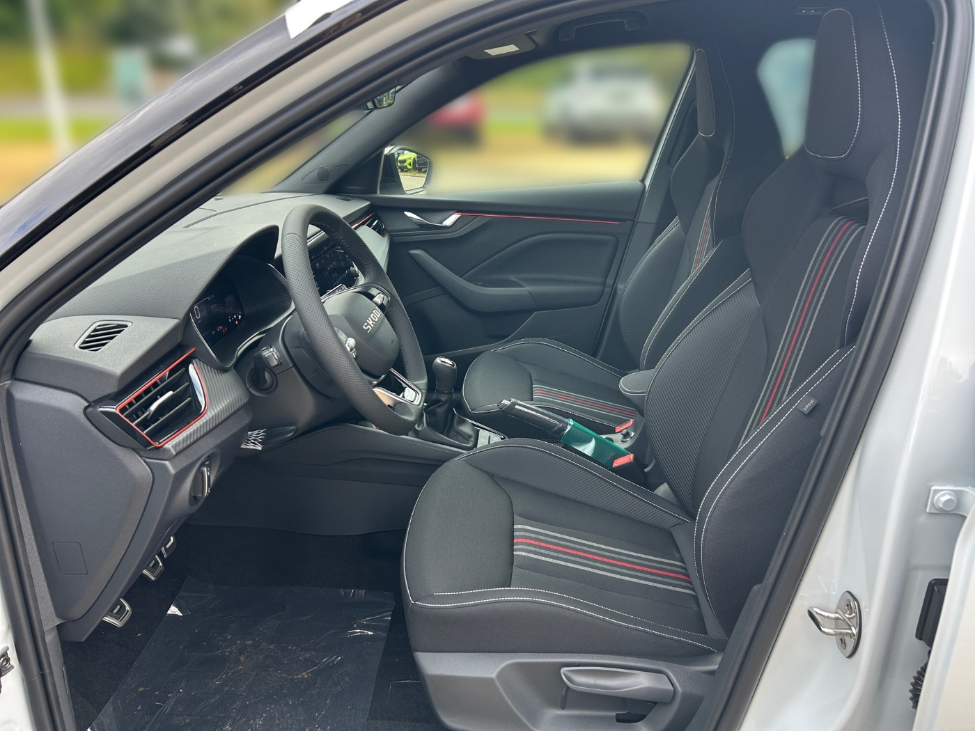 SKODA Kamiq 1.5 TSI Monte Carlo Pano SportS. Kam. LED Bild 7