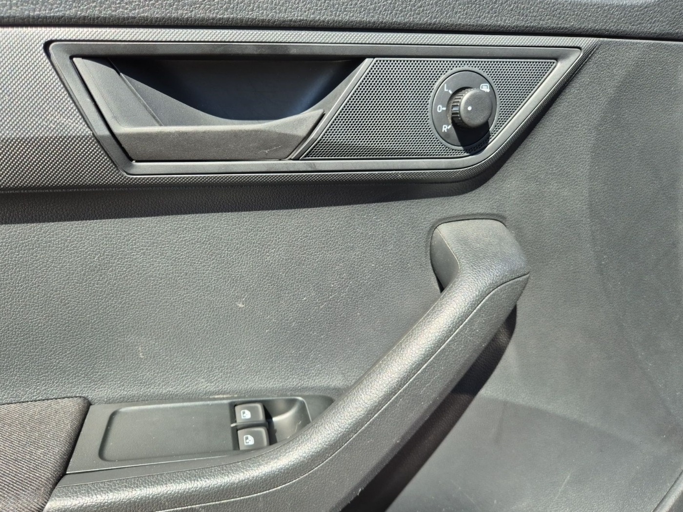 SKODA Fabia 1.0 TSI Cool Plus LM Klima PDC SHZ Bild 9