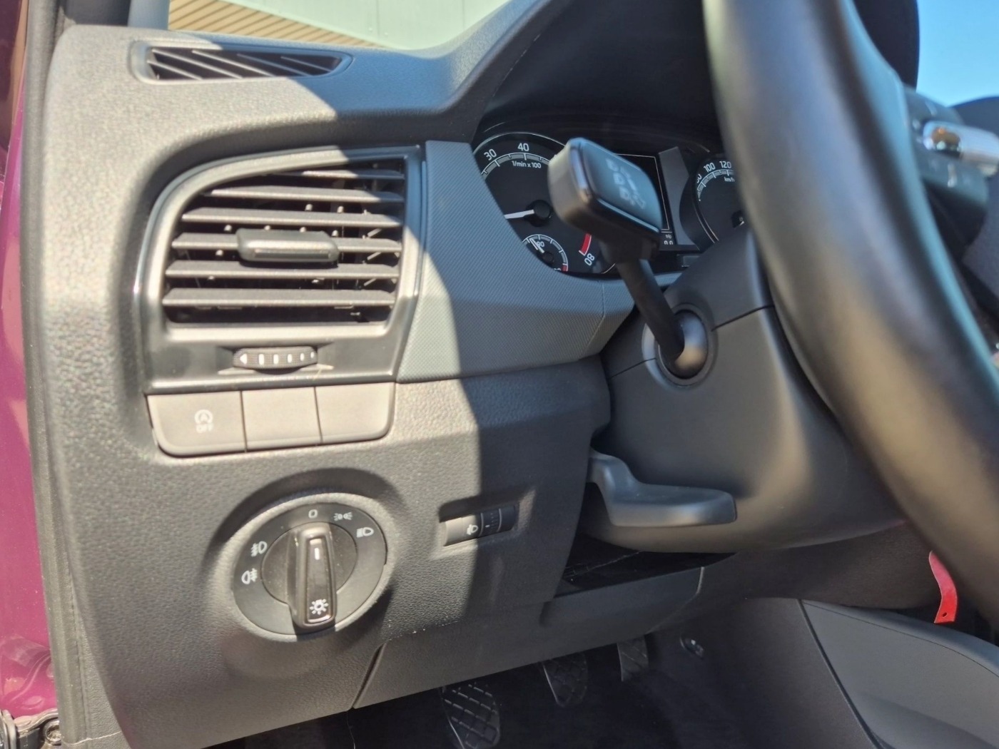SKODA Fabia 1.0 TSI Cool Plus LM Klima PDC SHZ Bild 10