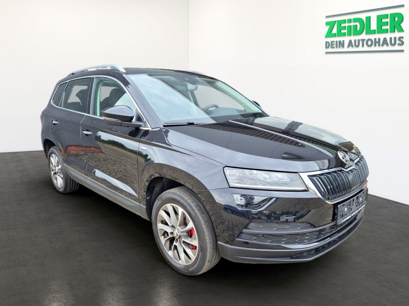 SKODA Karoq 1.5 TSI ACT Clever LM Navi Klimaauto 4xSHZ Bild 2