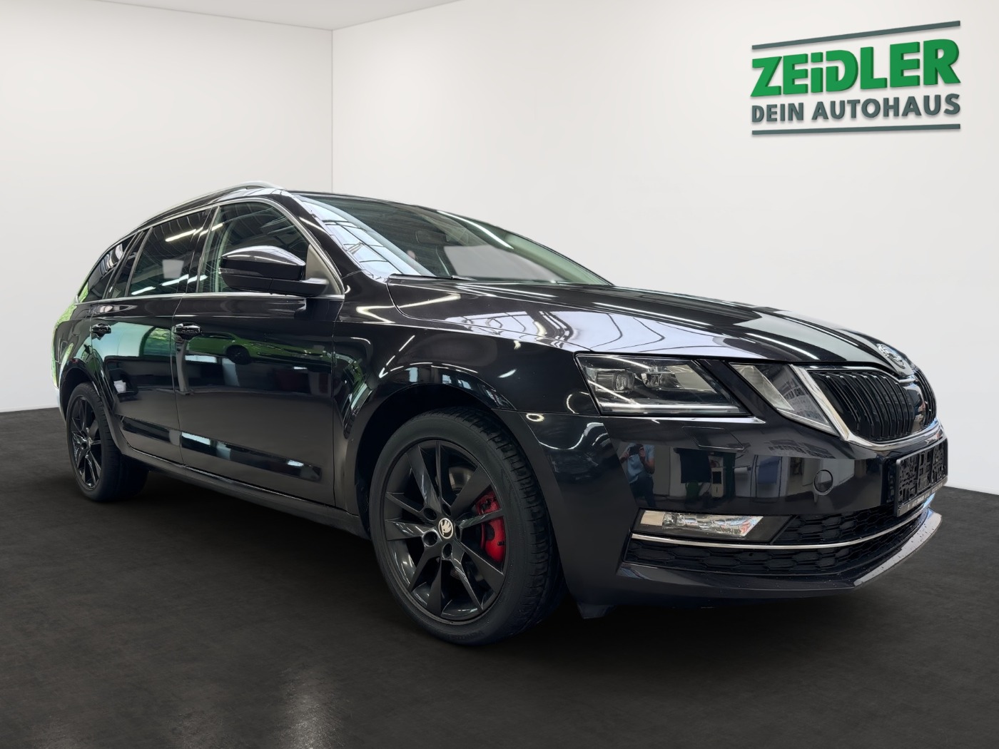 SKODA Octavia Combi 2.0 TSI DSG Style 4x4 LED NAVI FSb. Bild 2